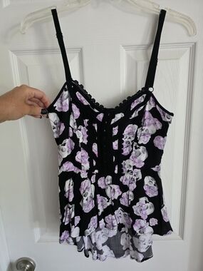 Hot Topic Black & Purple Skull & Roses Lace Top Sz S Summer Goth Baddie